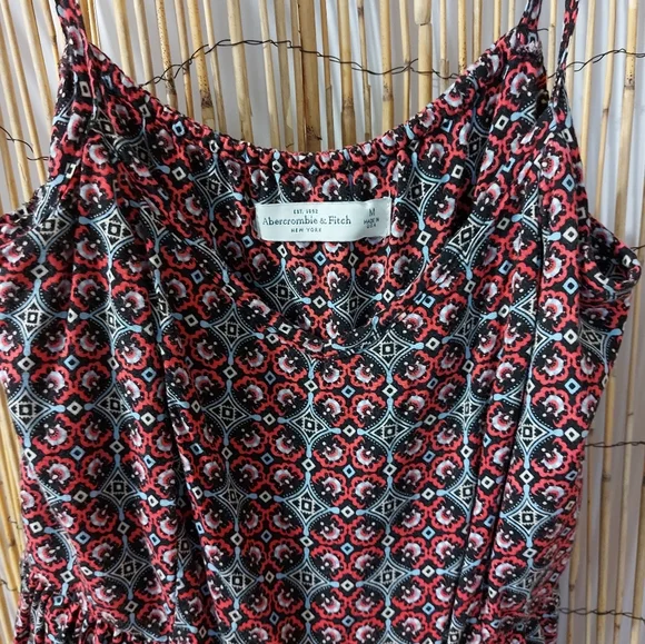 Abercrombie & Fitch size medium - Picture 3 of 6